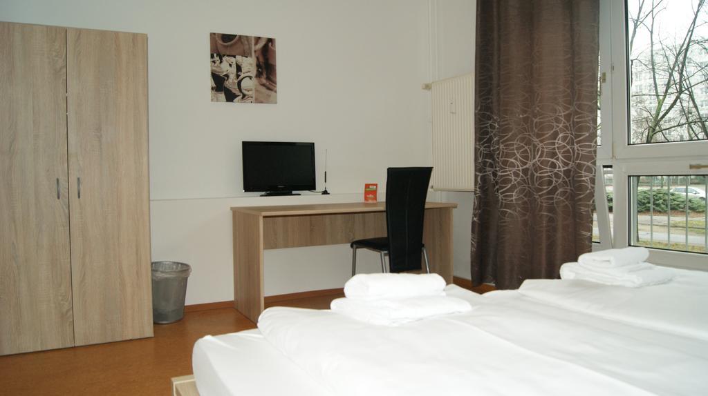 Hotel Pension Eberty Βερολίνο Εξωτερικό φωτογραφία