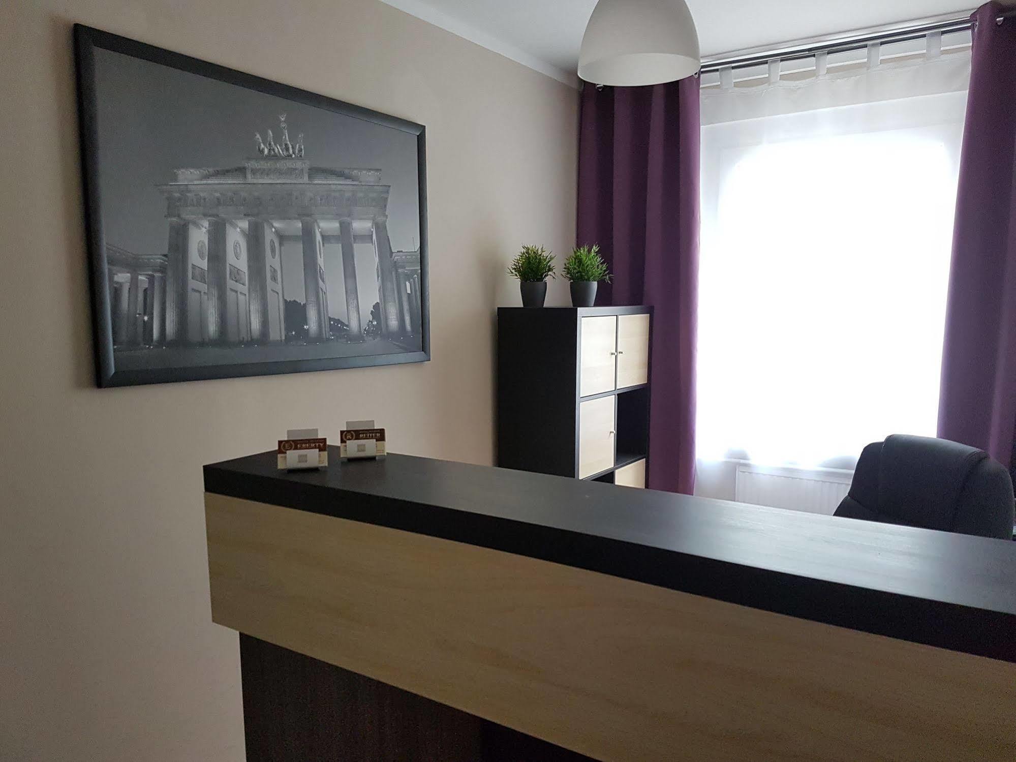 Hotel Pension Eberty Βερολίνο Εξωτερικό φωτογραφία